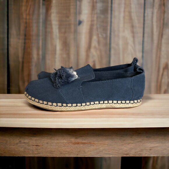 Toms Suede Tassel Shoes, Blue, Women’s W7 Super Cute & Comfortable - Picture 2 of 8